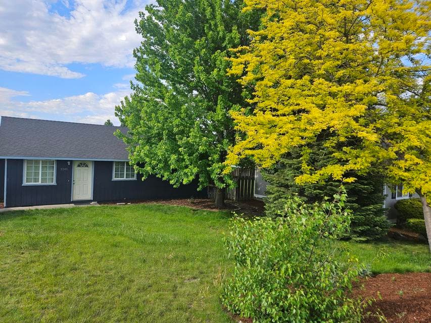 Photo of 3345 SW Quartz Avenue 1 of 1