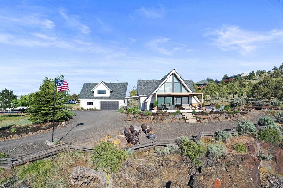 Photo of 6267 SE Scenic Drive 1 of 1