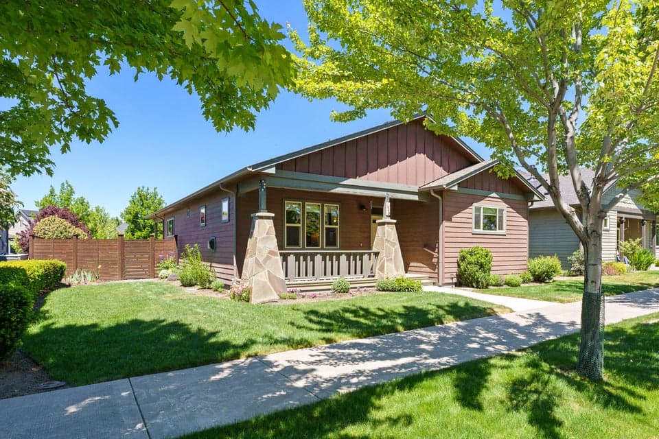 Photo of 1449 NE Hudspeth Road 1 of 1
