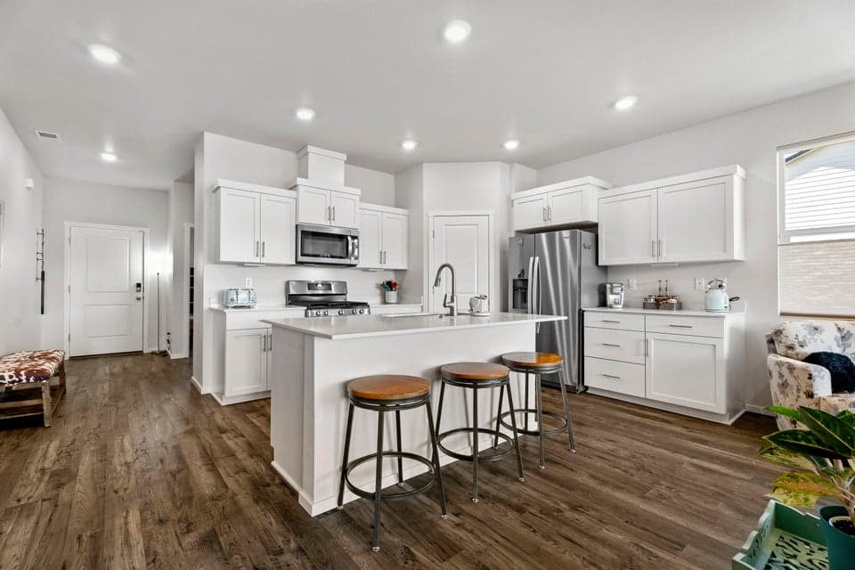 Photo of 518 SE Stetson Court 1 of 1