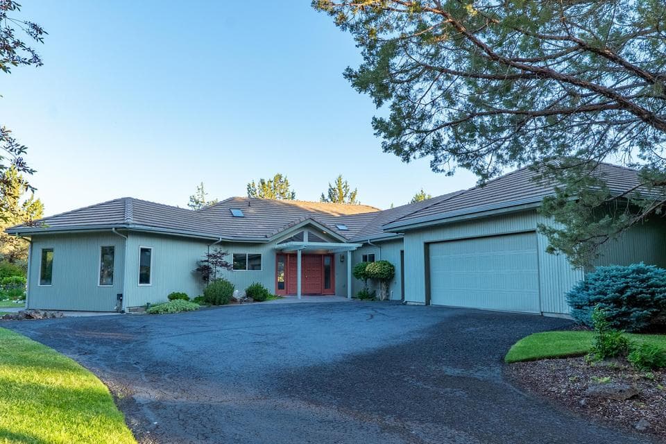Photo of 2103 Condor Court 1 of 1