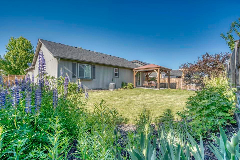 Photo of 3144 SW Cascade Avenue 1 of 1