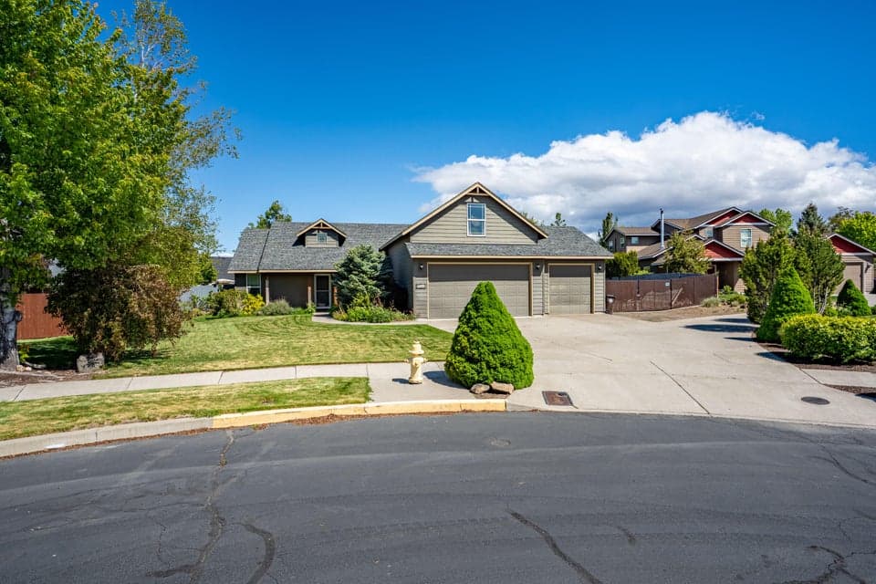 Photo of 2144 NW Spruce Court 1 of 1