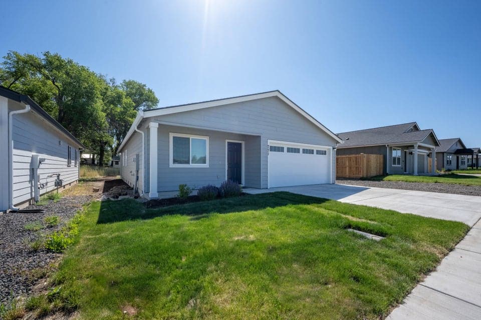 Photo of 771 NE 16th Street 1 of 1