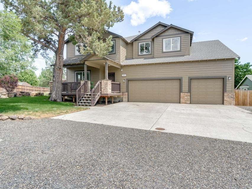 Photo of 1926 SW 25th Street 1 of 1
