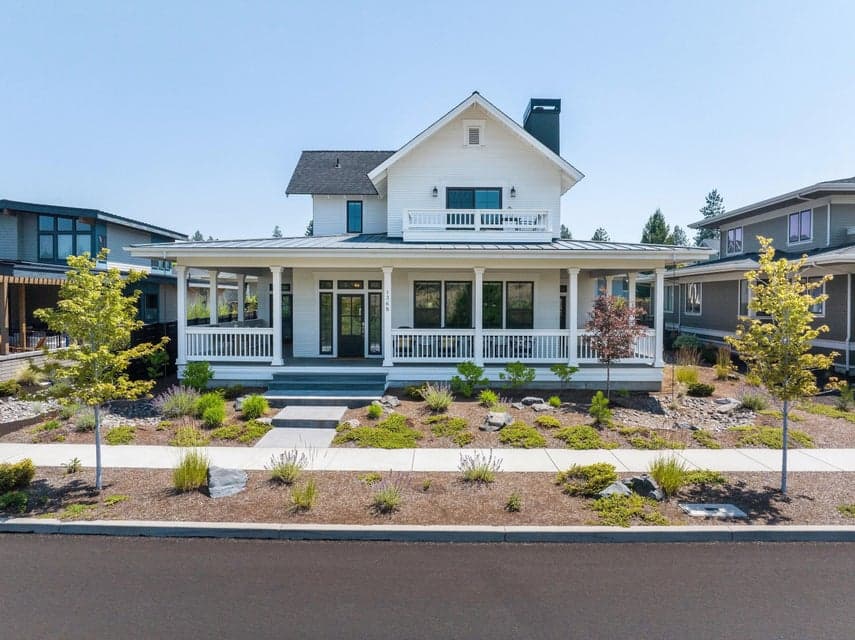 Photo of 1368 NW Discovery Park Drive 1 of 1