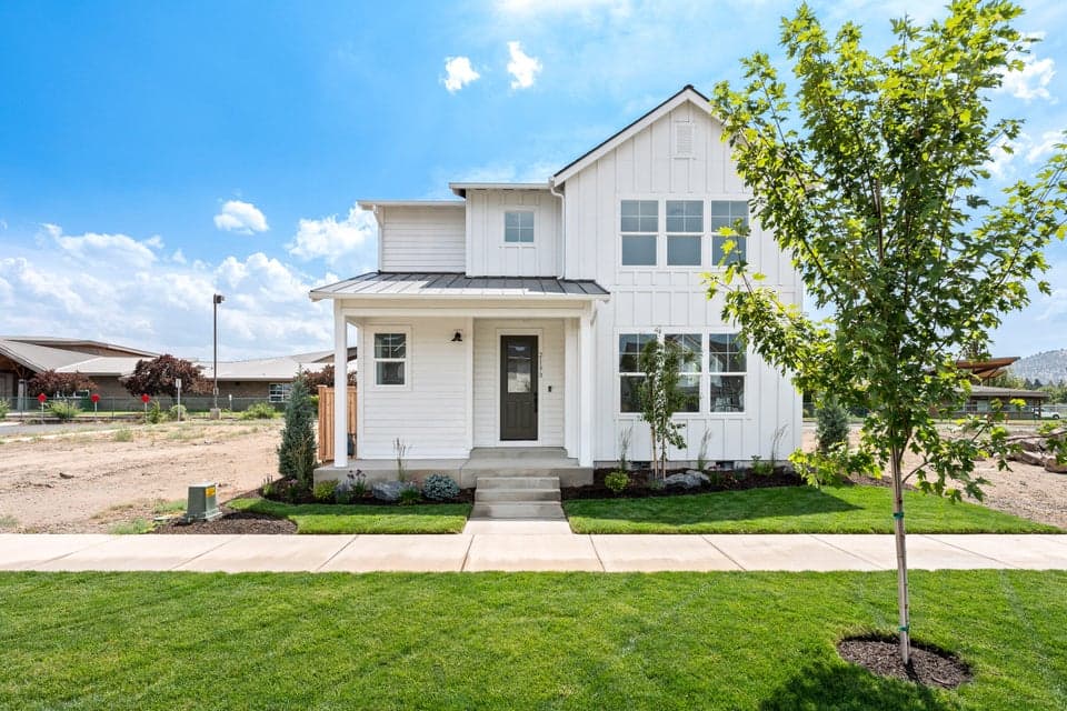 Photo of 21173 NE Beall Drive 1 of 1