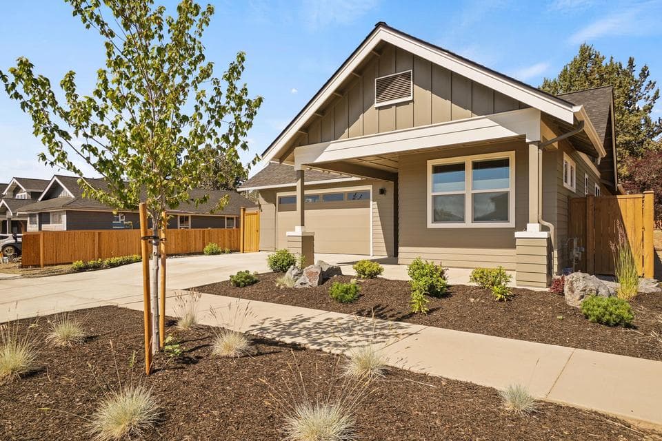 Photo of 61181 SE Wagyu Drive 1 of 1
