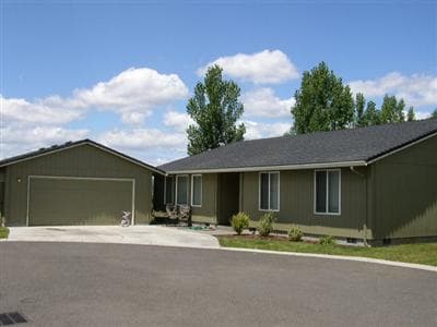3435 Lazy, White City, 97503