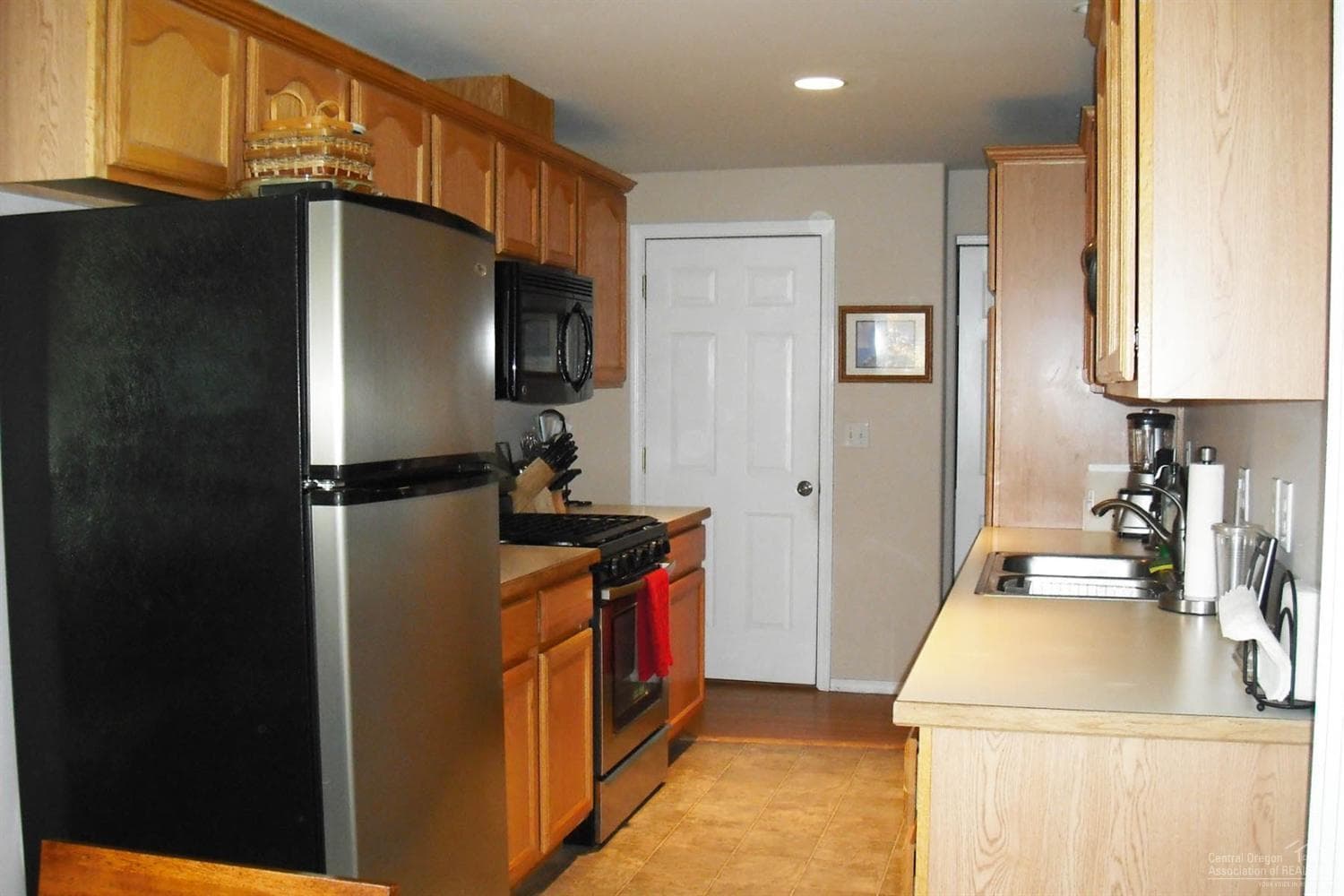 Photo of 3321 Hoona 4 of 16