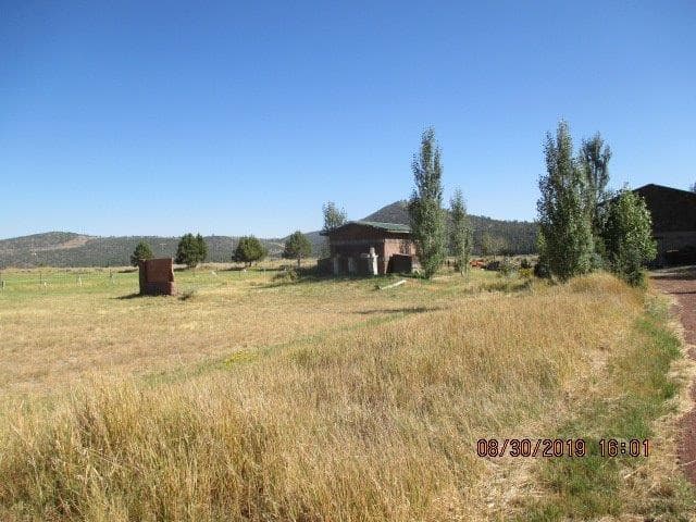 17140 Hwy 140, Dairy, 97625