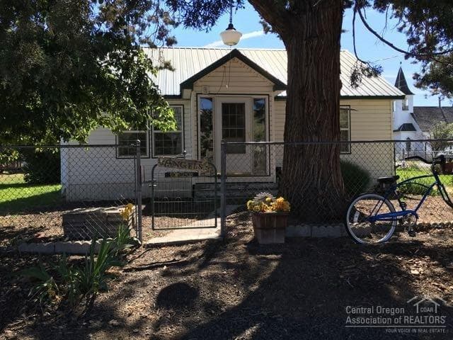 122 Belle, Condon, 97823