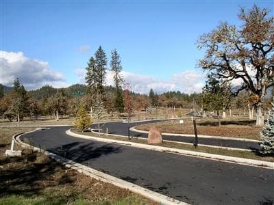216 White Oak, Shady Cove, 97539