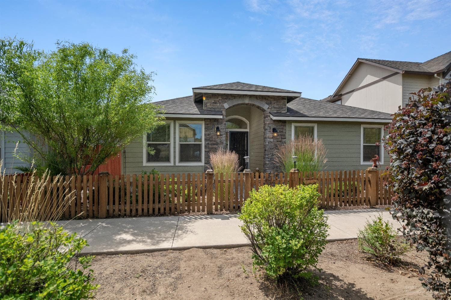 Photo of 21278 Woodruff 1 of 24
