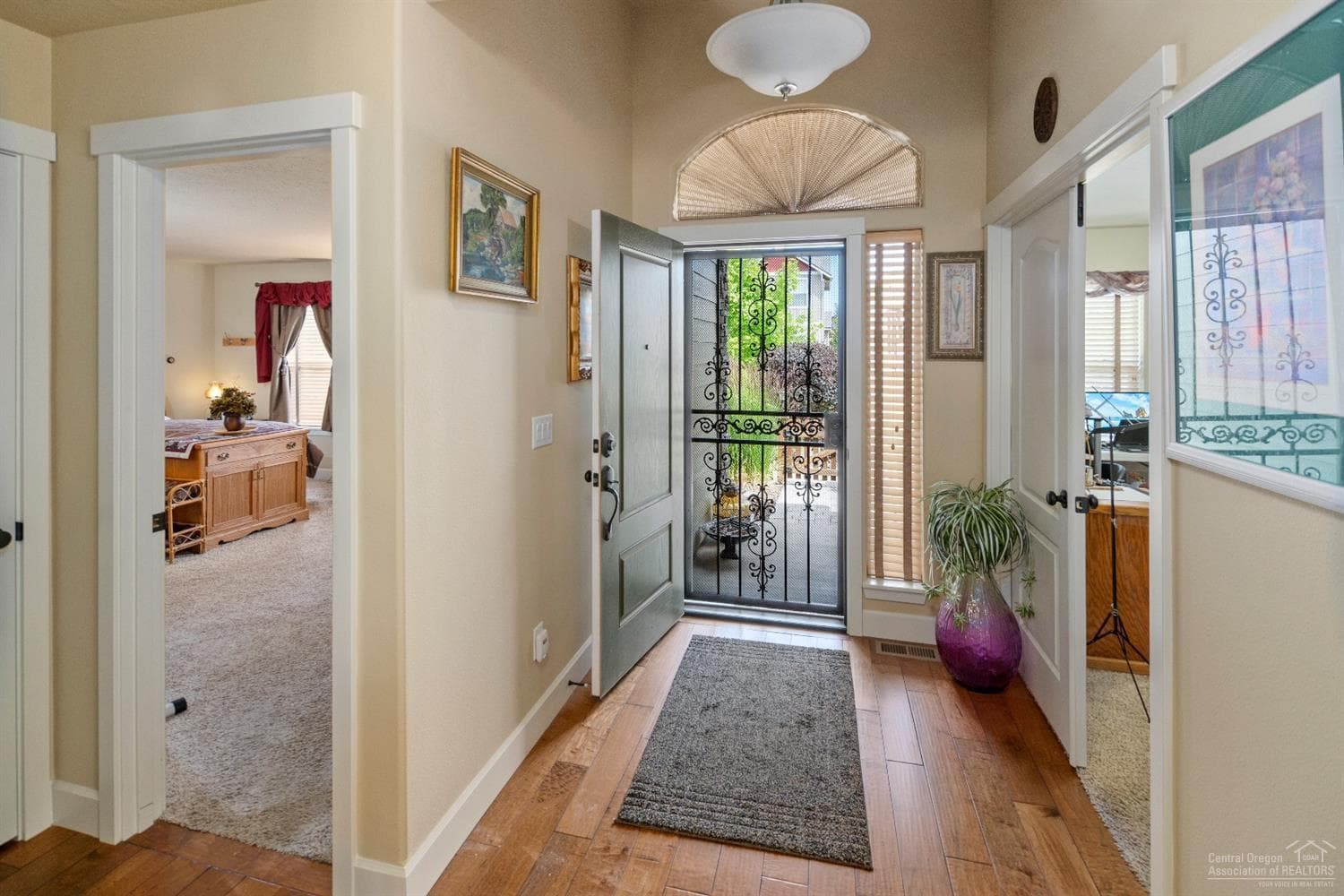 Photo of 21278 Woodruff 2 of 24
