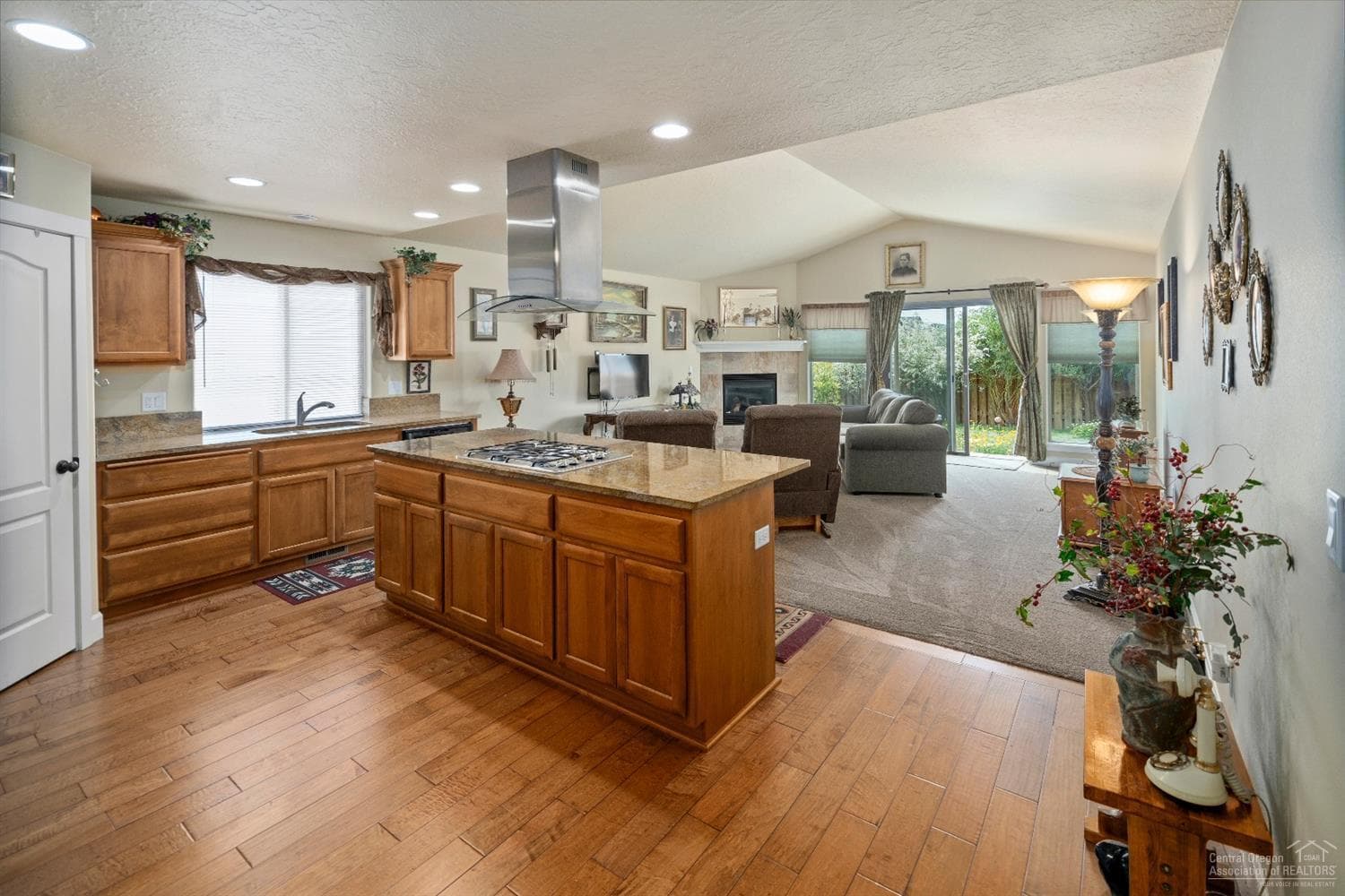 Photo of 21278 Woodruff 4 of 24