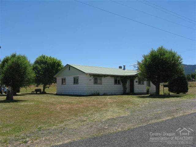 130 BRADLEY, Long Creek, 97856