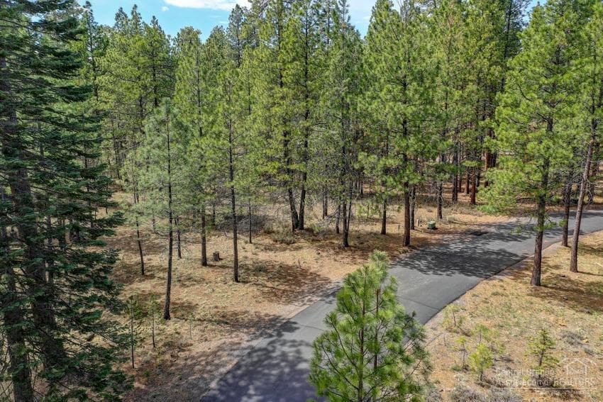 70661 Steeple Bush SM202, Black Butte Ranch, 97759