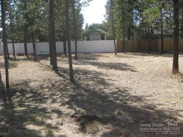 16683 McClintock, La Pine, 97739