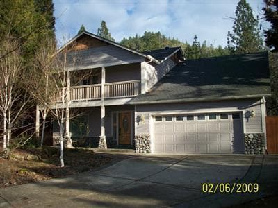 1075 Anglers, Shady Cove, 97539