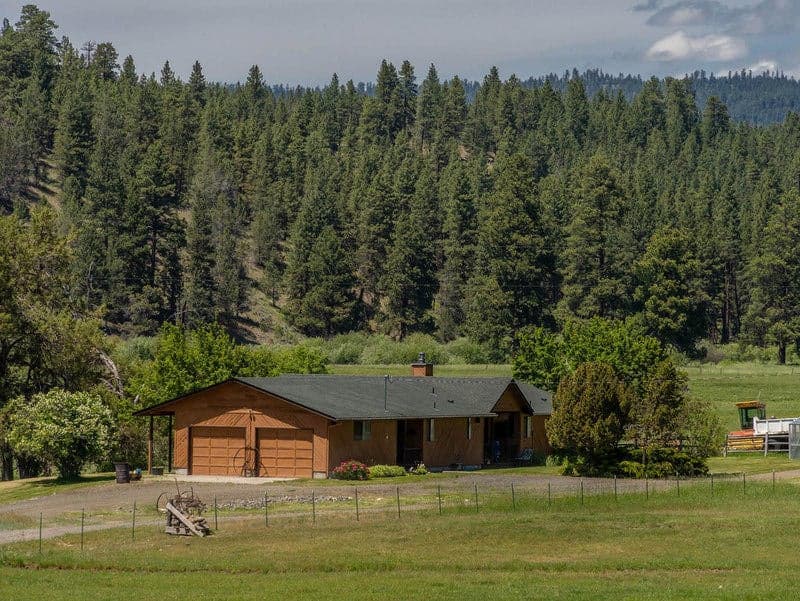 8023 Wolf Creek, Paulina, 97751