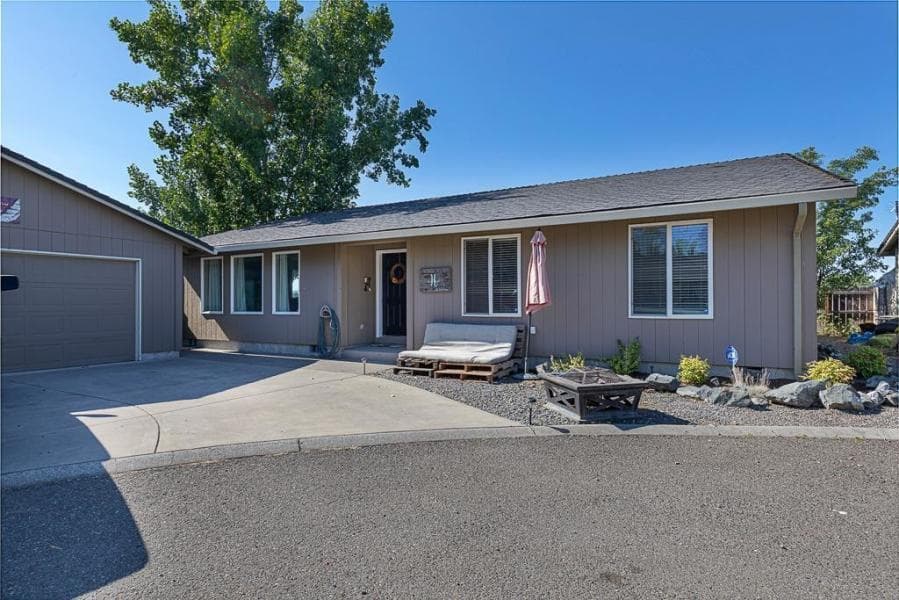 3435 Lazy, White City, 97503