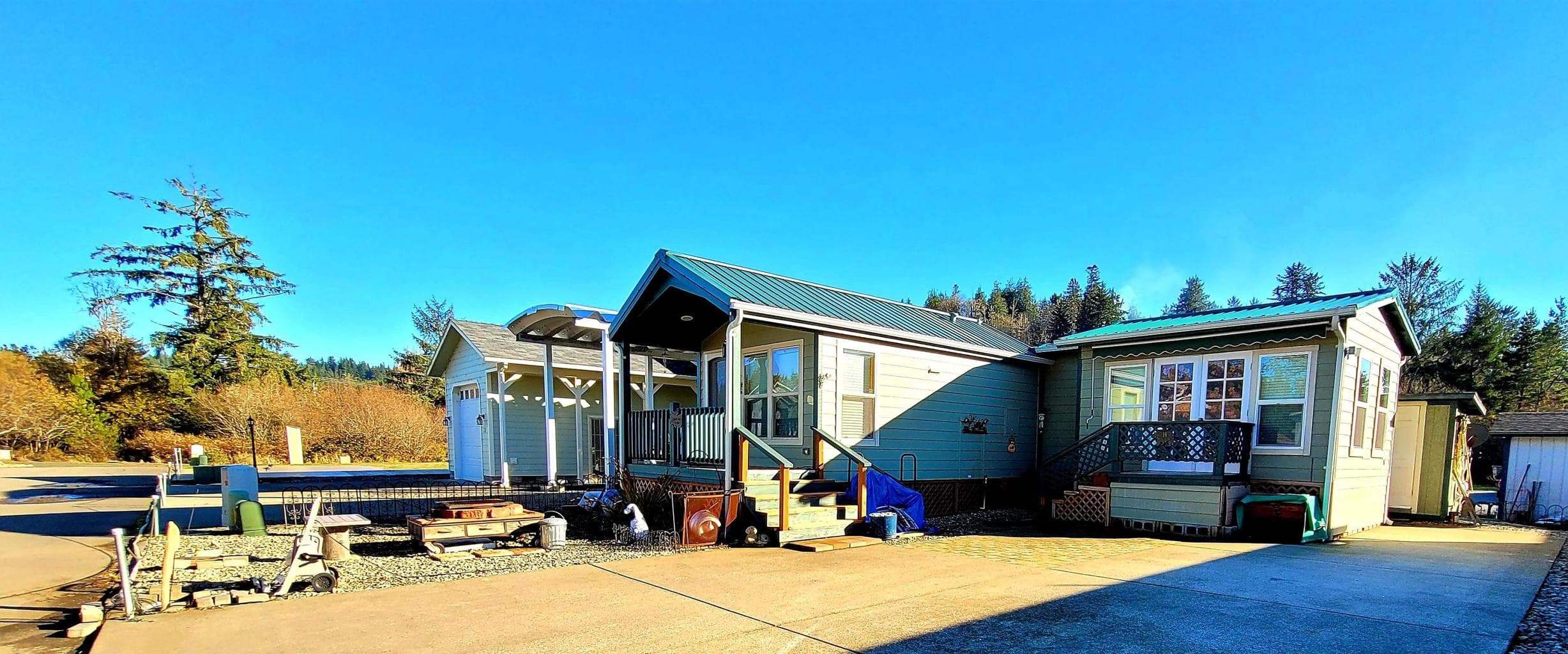 16 Pine, Lakeside, 97449