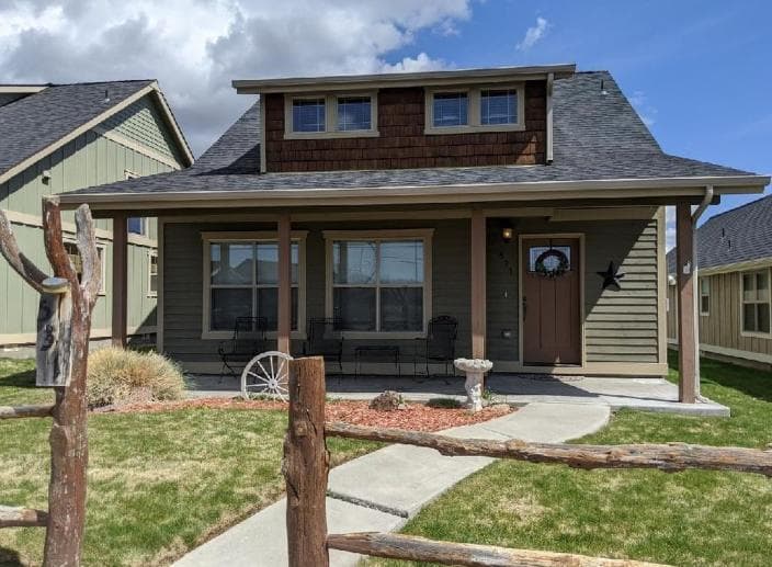 531 West Ridge, Hines, 97738