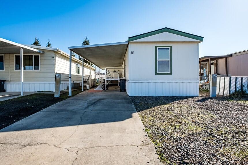 3601 Avenue C, White City, 97503