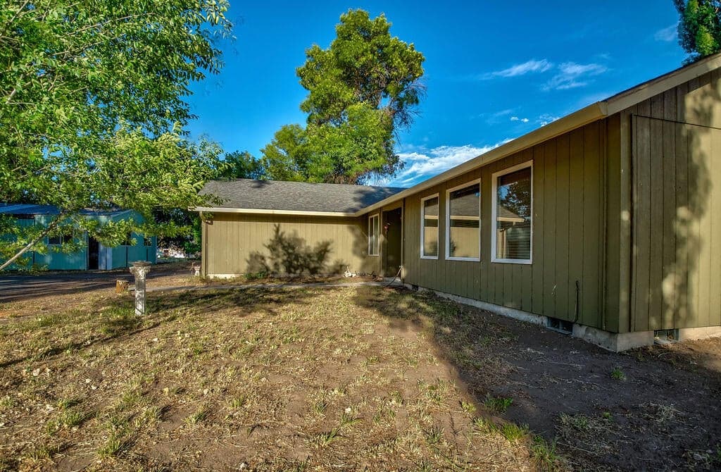 Photo of 21889 Highway 140 5 of 23
