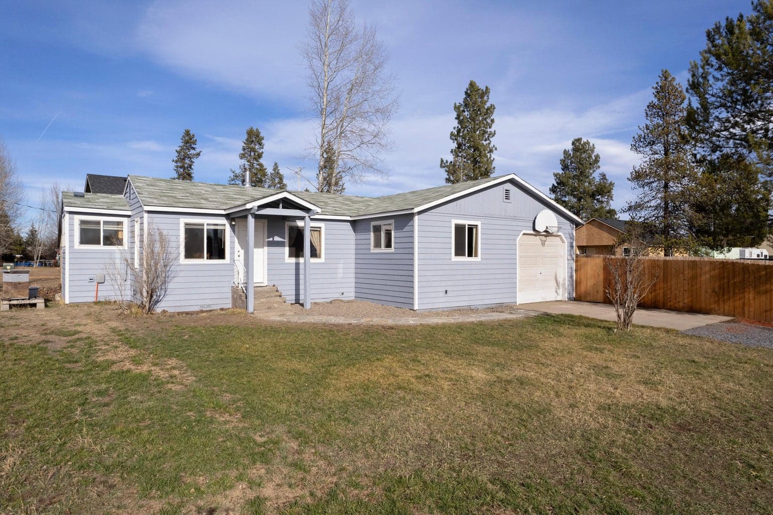 16354 2nd, La Pine, 97739