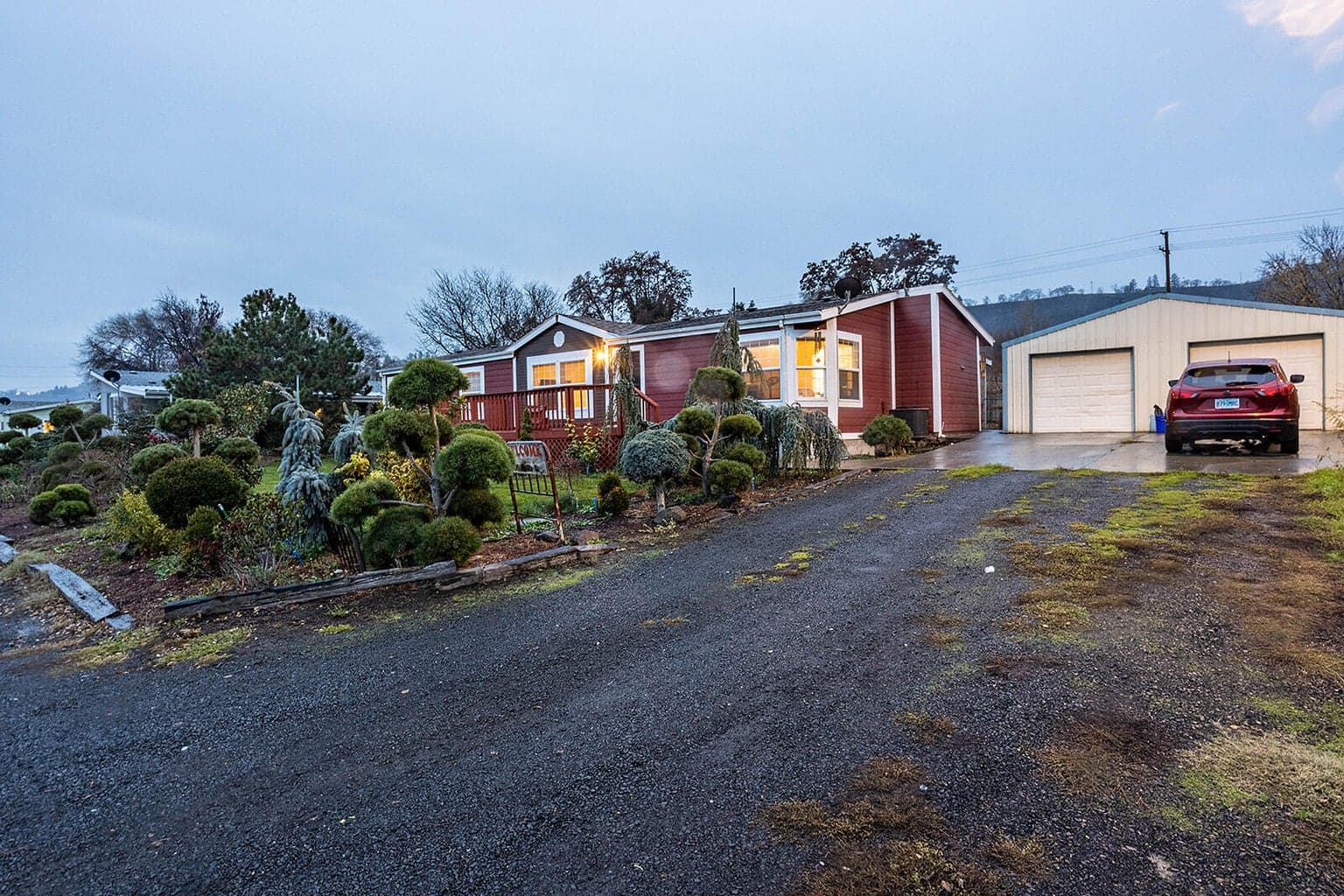 Photo of 2226 8th 2 of 29