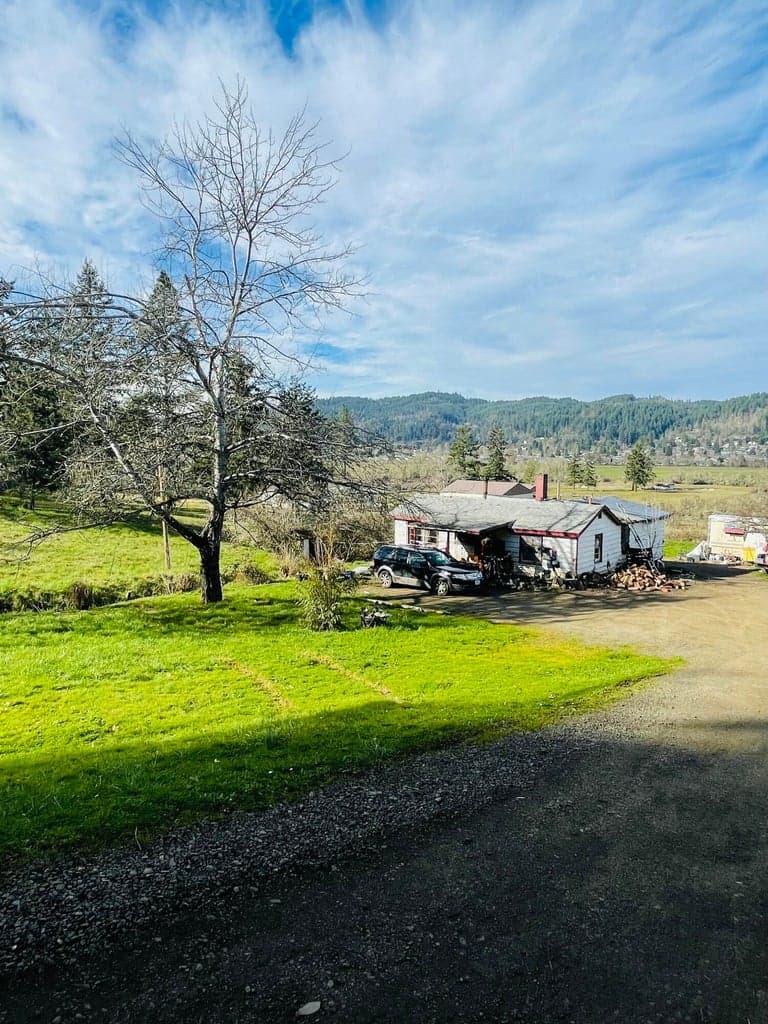 1994 Southside, Sutherlin, 97479