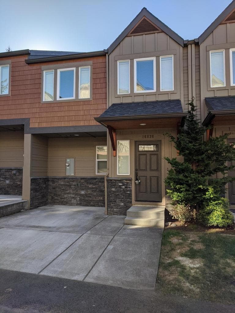 16838 Chula Vista, Sandy, 97055