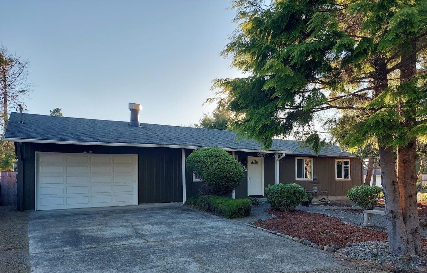 5475 Hacienda, Lincoln City, 97367