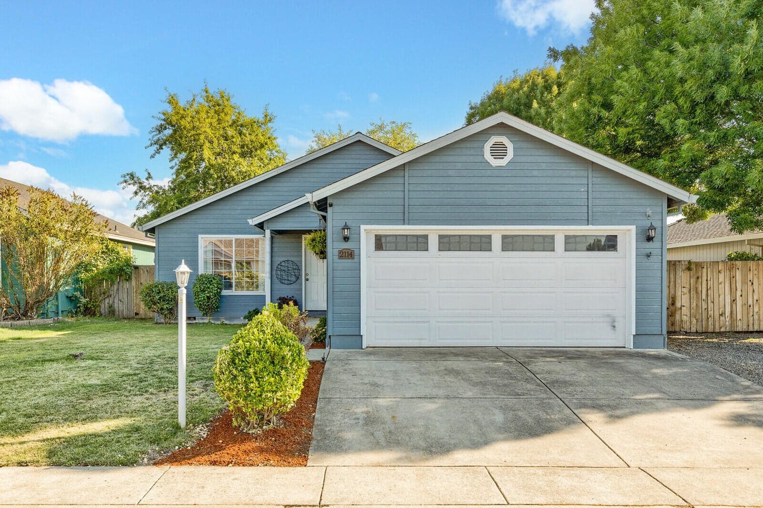2114 Lara, Central Point, 97502