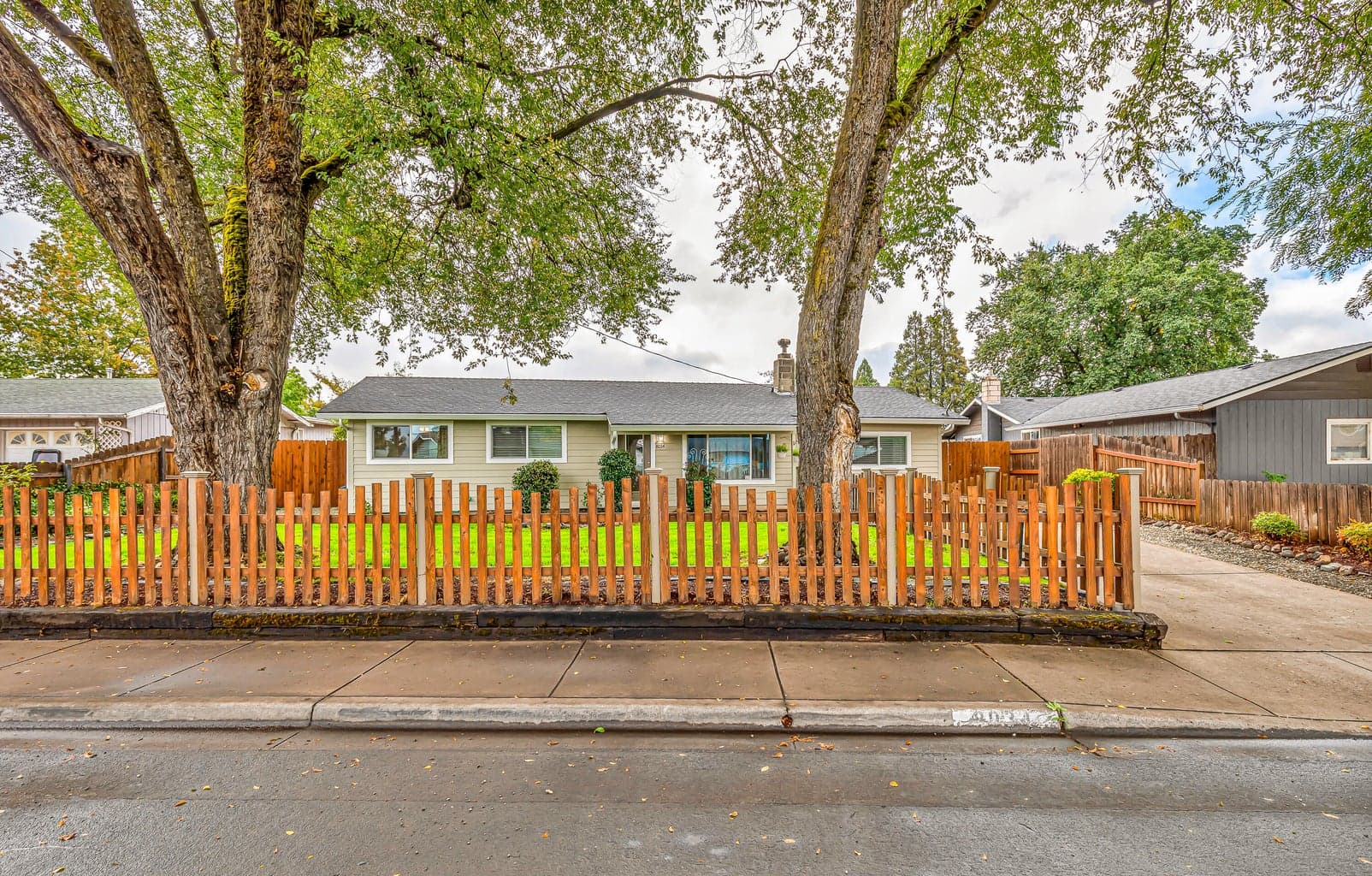 8034 Division, White City, 97503
