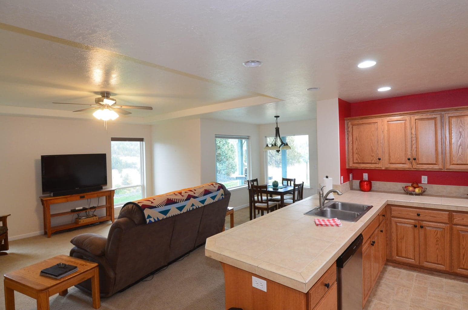 Photo of 232 Elkview 4 of 37