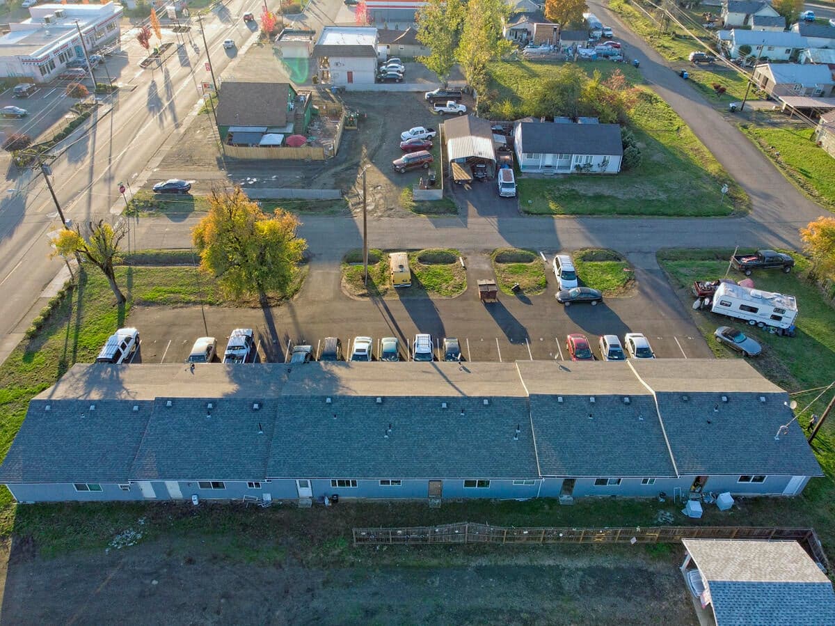 Photo of 1119 Central 2 of 18