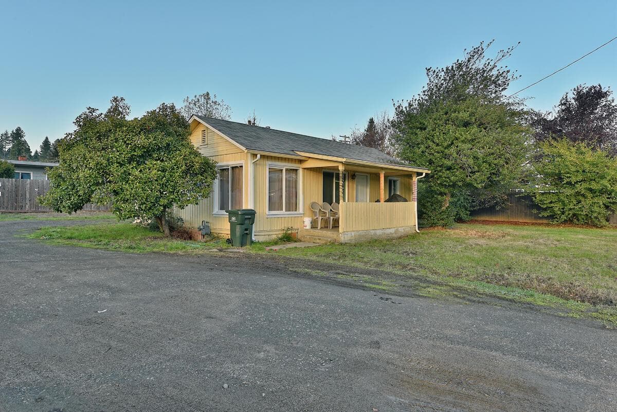 1113 Central, Sutherlin, 97479