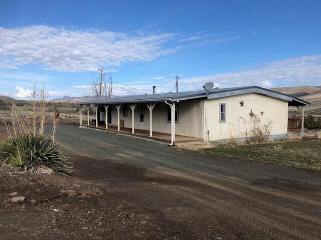Photo of 43266 hwy 26 2 of 19