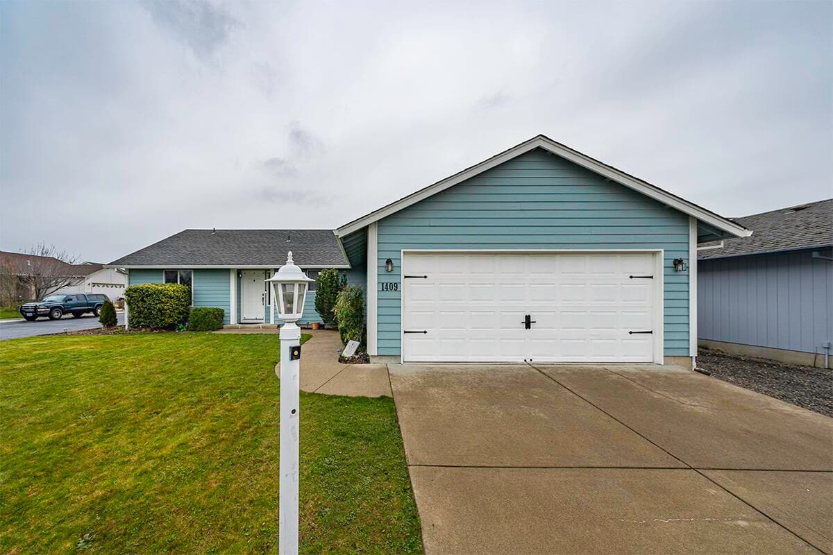 1409 Twin Rocks, Central Point, 97502