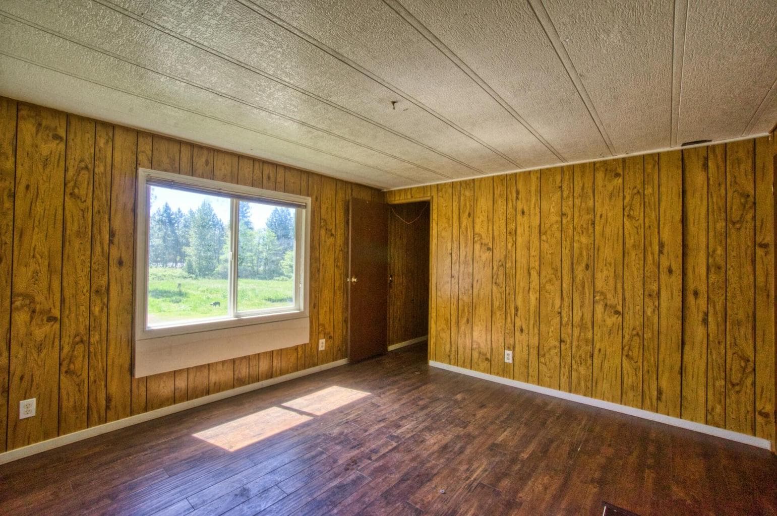 Photo of 501 Pinecrest 5 of 34