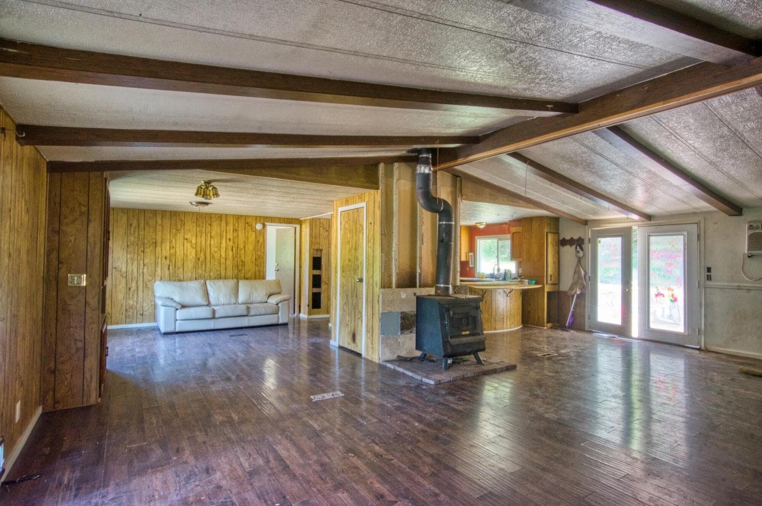 Photo of 501 Pinecrest 6 of 34