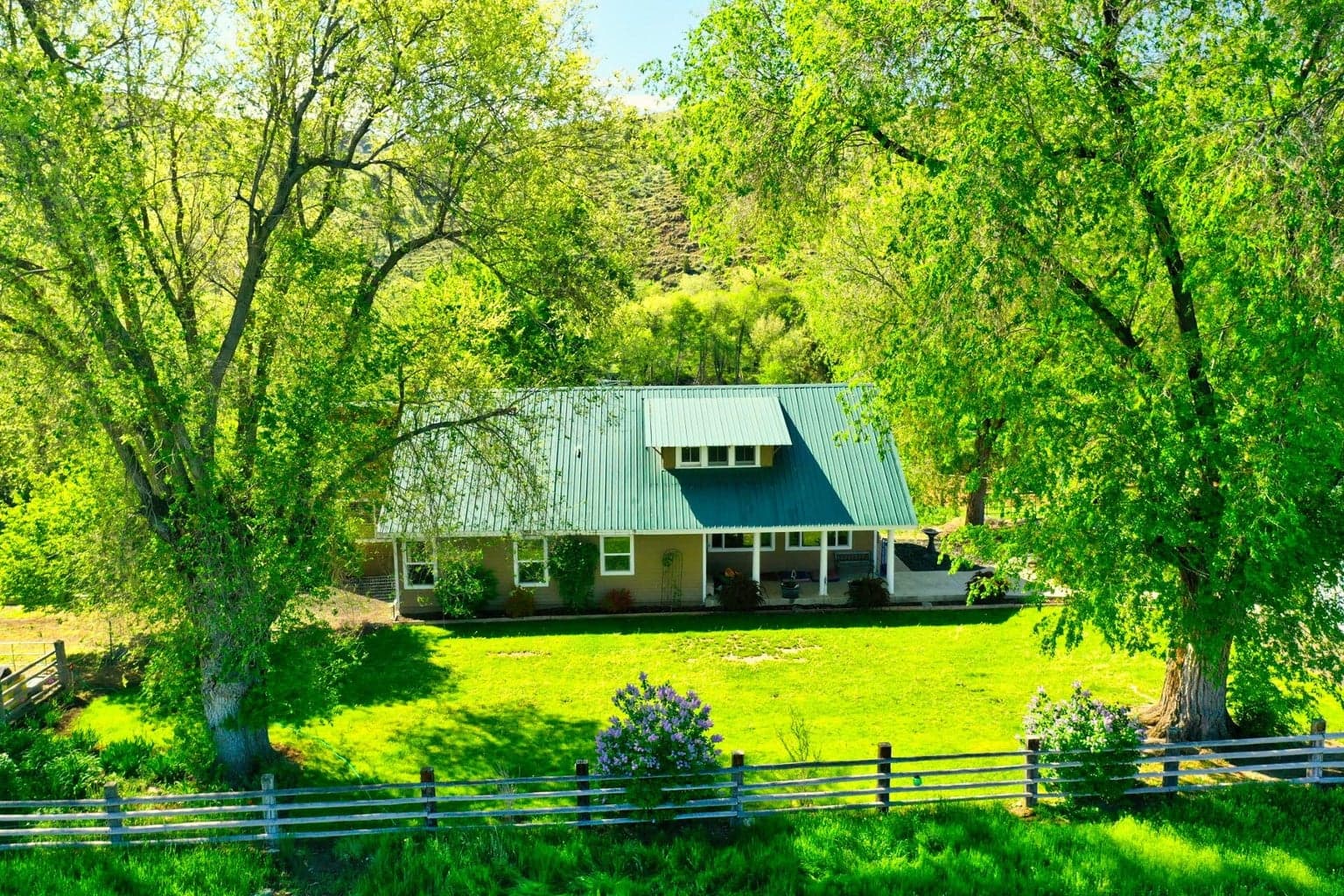 29027 South Fork Road, Dayville, 97825