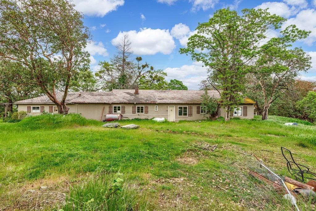 Photo of 8785 Blackwell 3 of 21