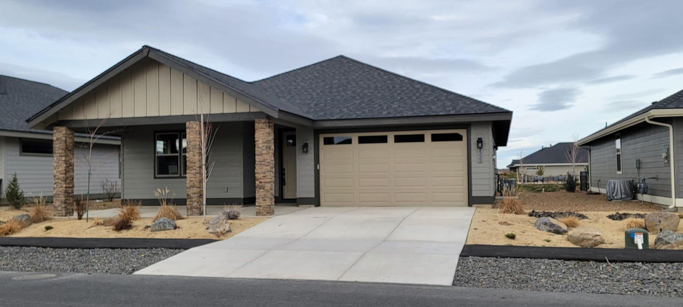 Photo of 2537 Redwood 2 of 40