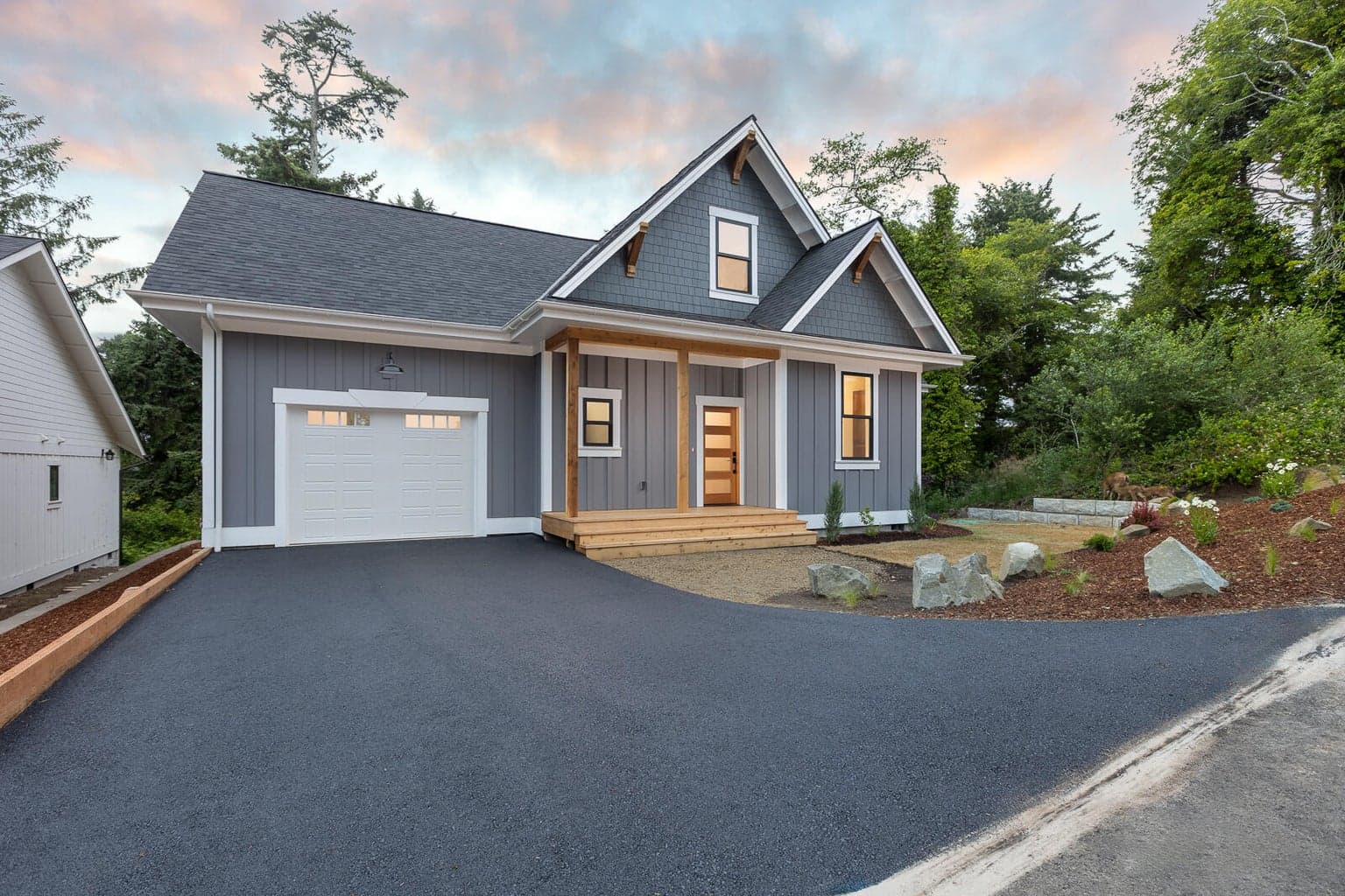 2337 Mast, Lincoln City, 97367