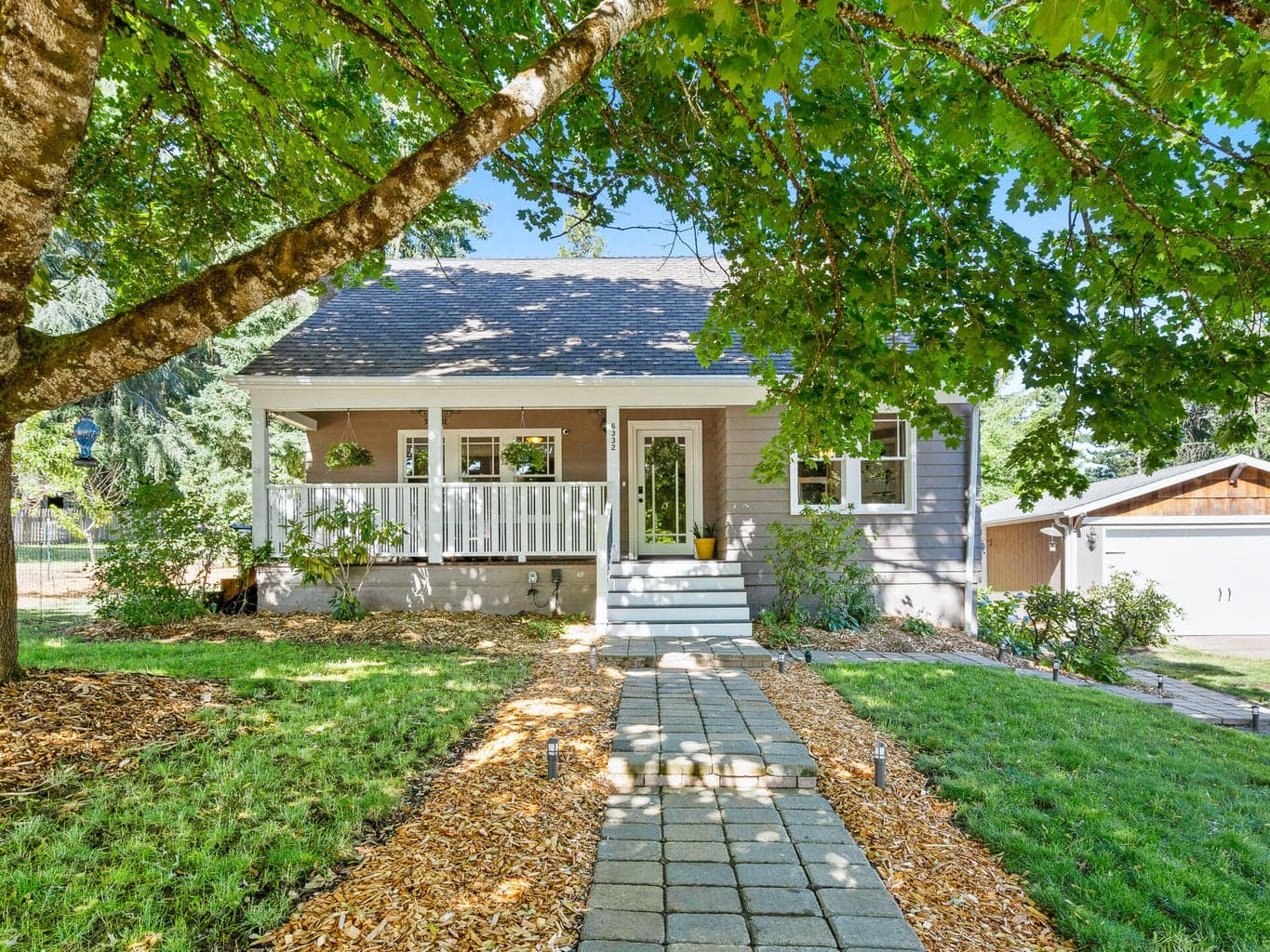 6332 Caufield, West Linn, 97068