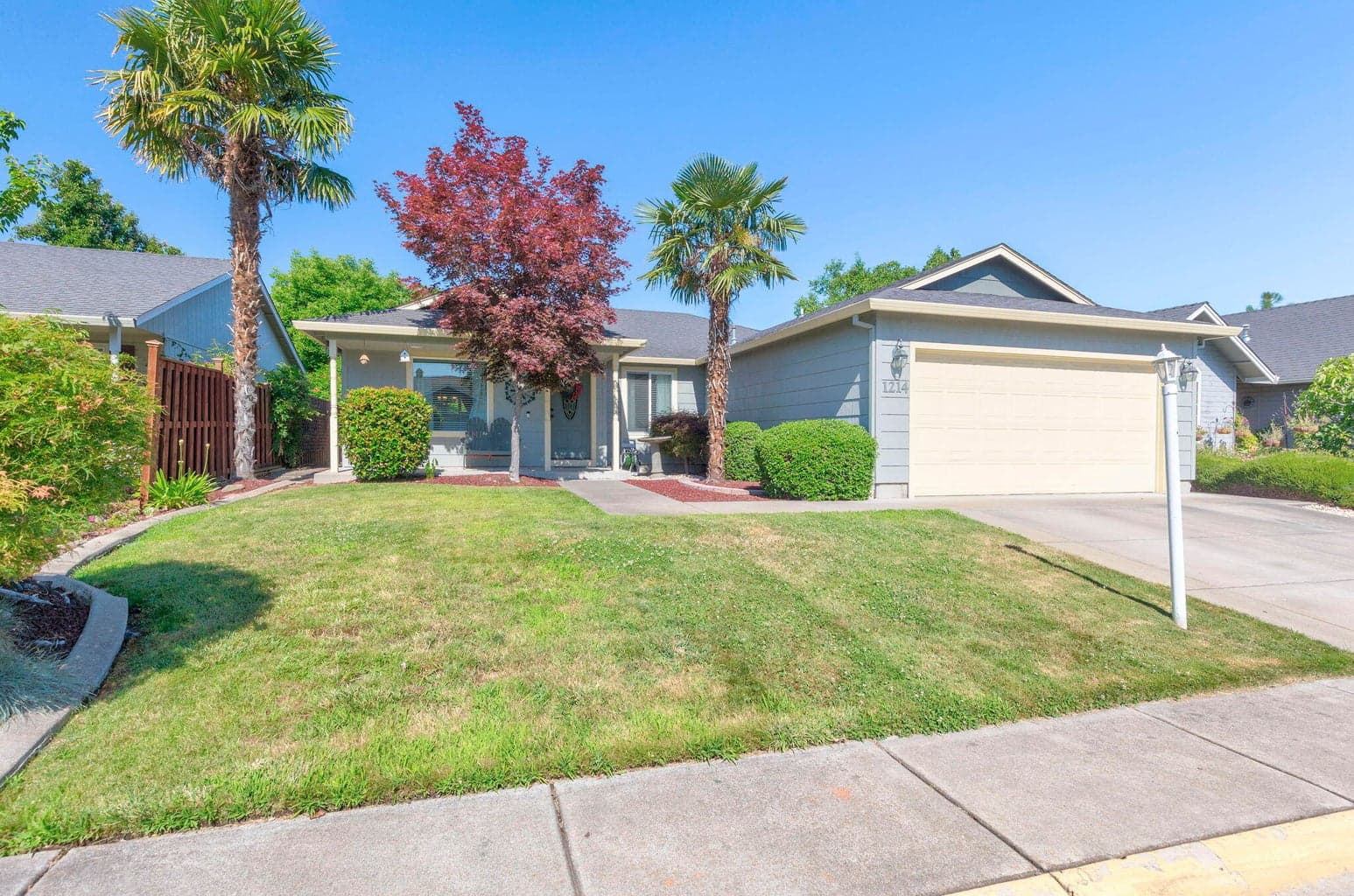 1214 Twin Rocks, Central Point, 97502